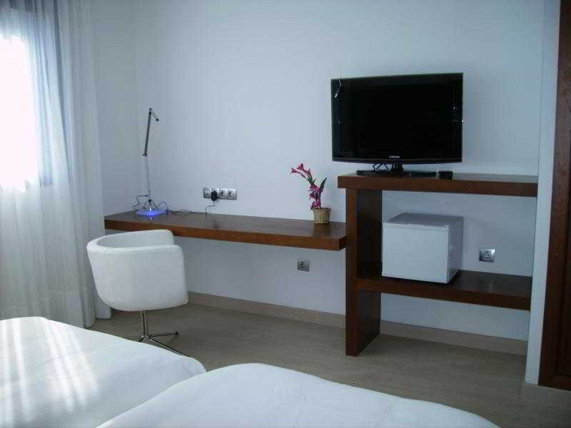 Nap Oviedo Hotel Buitenkant foto